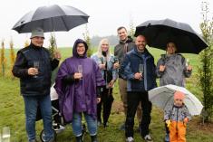 Sázení stromů pro nové občánky Kvasin